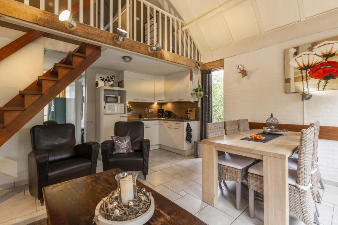 Rustig Gelegen Woning In Het Groen Nr 140 Simpelveld Eksteriør bilde